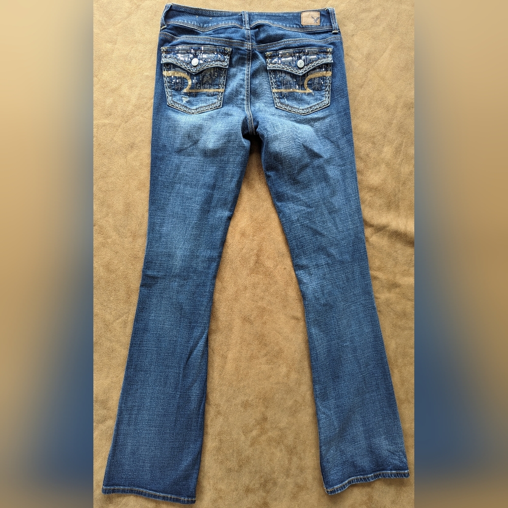 American Eagle Kick Bootcut Jeans w/ Sequined Rear Pockets! Size 8 Extra Long!